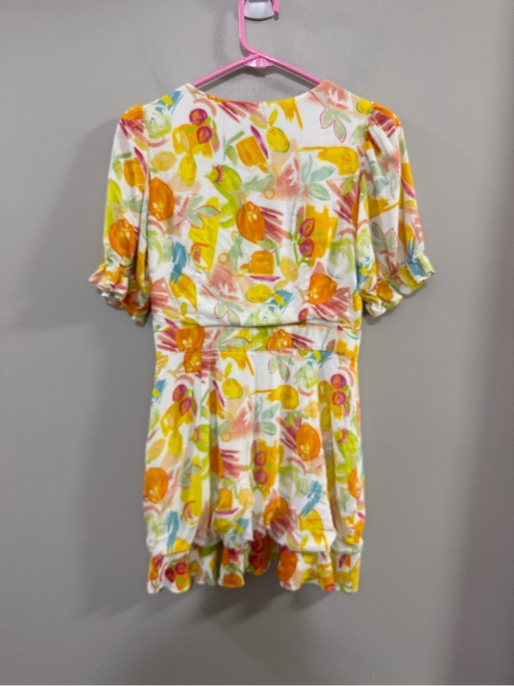 Women's Runaway V-Neck Wrap Zola Mini Dress in Citrus  Print. Size 6 - Picture 4 of 11